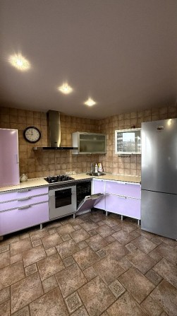 Аренда трехкомнатной квартиры в центре - фото 1