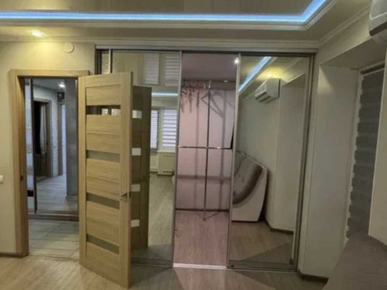 сдам 1комн квартиру  ул Чаривна 121, с 10 марта Запорожье