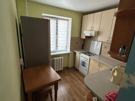 Сдам 2-ком.кв. Ольжича 17.метро Дорогожичи 10 мин. Киев