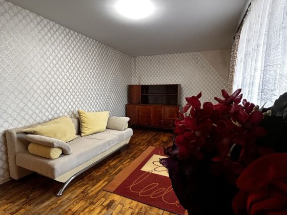 Оренда 2-х кімн.квартири  з космет.Ремонтом.12 квартал Дніпро