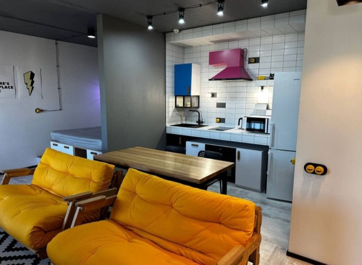 Оренда стильної квартири студії 52м2 - фото 1