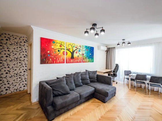 Світло завжди. Газ. 3-к. квартира, м. Деміївська, Голосіївський пр-т Киев