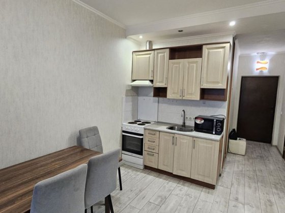 Оренда 1кім квартири Драгоманова 40-з метро Позняки 10 хвилин пішки Київ