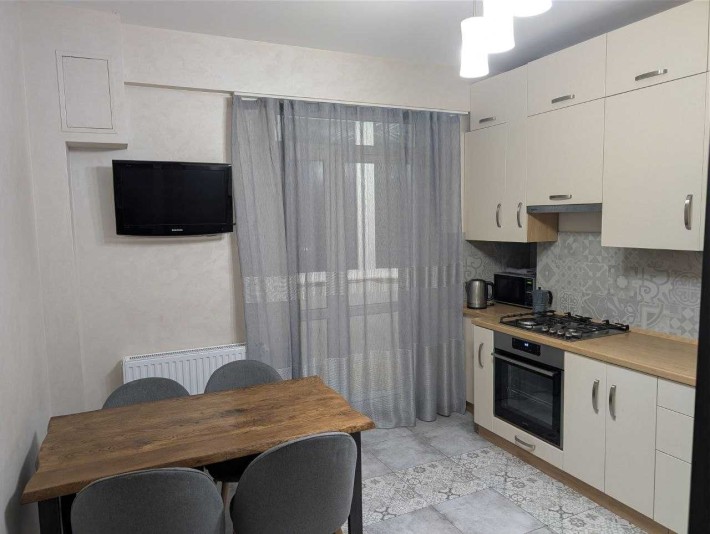 Оренда 2-х кім. квартири, Львів, вул. Демнянська, 64 м2, Власник - фото 1