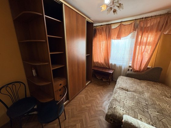 Оренда квартири  в гуртожитку , 5500грн разом з КП Львов