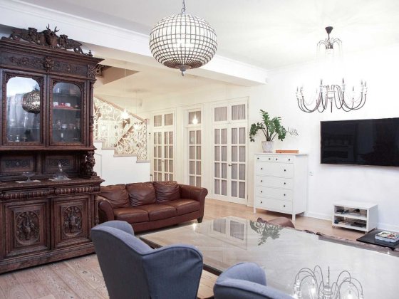 5-комн. двухэтажная квартира 200м² в Сабанском переулке. ПАРК Шевченко Одесса