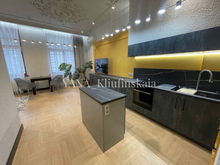 NEW‼️Авторский дизайн 80м2 + балкон ЖК «Корона» Генуэзская АРКАДИЯ‼️ - фото 1