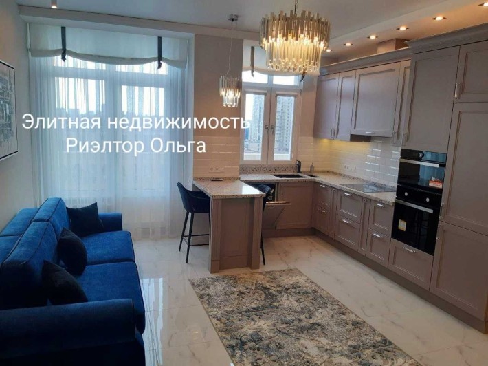 VIP ЖК "Ренессанс" дизайнерский ремонт / Кировский сквер! Своя терраса - фото 1