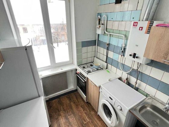 Актуально Сдам 2 комнатную квартиру Макарова Рабочая косметика Днепр