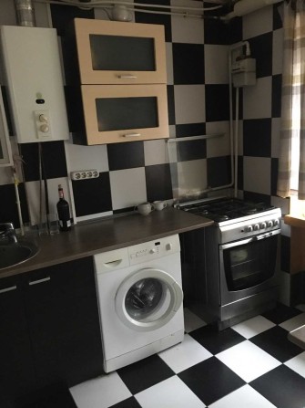 Здається 1 кімнатна  квартира Ст.м Виставковий  центр - фото 1