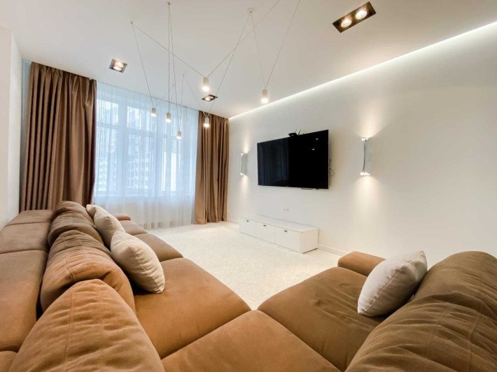 Оренда 5к квартири в ЖК Новопечерські Липки  вул. А. Верхогляда, 11 - фото 1