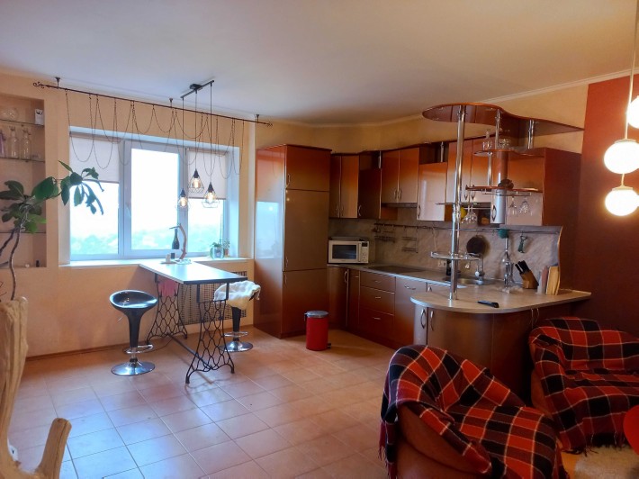 Оренда 3-кімнатної квартири на пр.Науки 62-А - фото 1