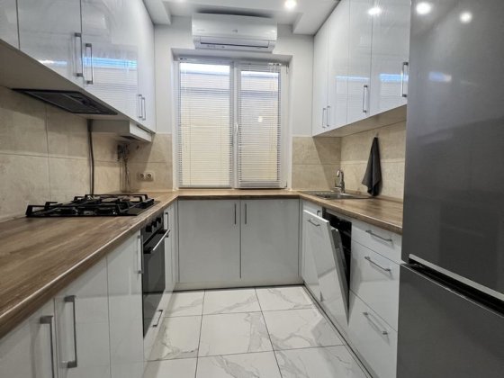 ЦЕНТР /Новый Рынок /Сдам 2 х к кв /Новострой свет всегда Одеса