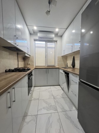 ЦЕНТР /Новый Рынок /Сдам 2 х к кв /Новострой свет всегда - фото 1