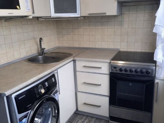 Реальная 2-ка на Алексеевке, Людвига Свободы 39, метро Победа Харків