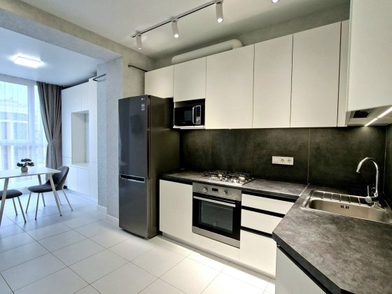 Орендаї 1 кім квартири ЖК Софія Резиденс з виглядом на центральну алею Софиевская Борщаговка