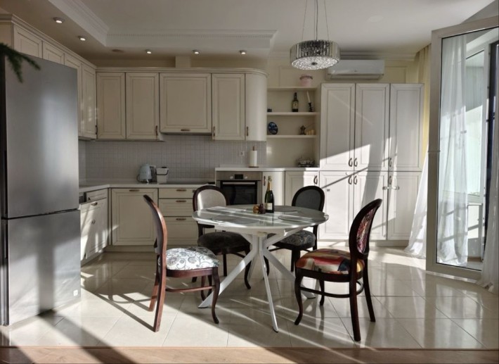 Аренда 3 ком( 2 спальни) жк Белый Парус - фото 1