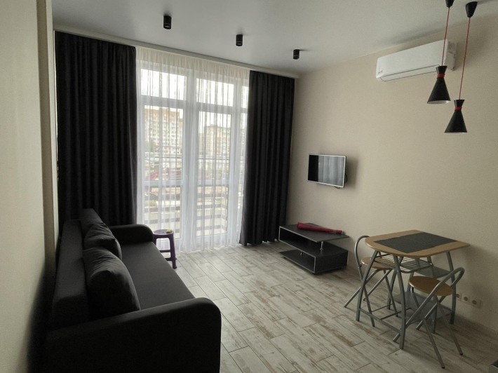 Красивая 1 ком смарт квартира на Бочарова Сахарова - фото 1