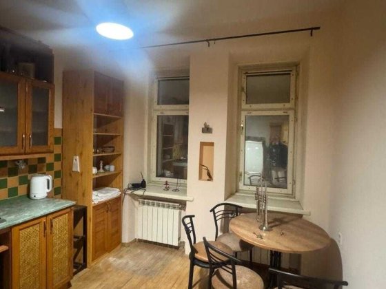 Оренда 1 кімн. кв.,ближній центр. вул. СМЕРЕКОВА (пл. Старий Ринок) Львів