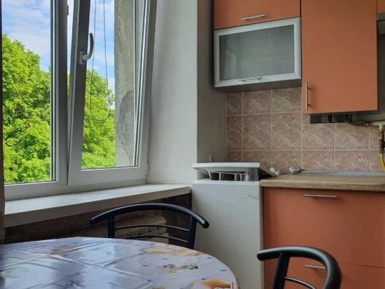 Оренда 1-кімнатної квартири на вул. Ряшівській, тихий зелений район Львів