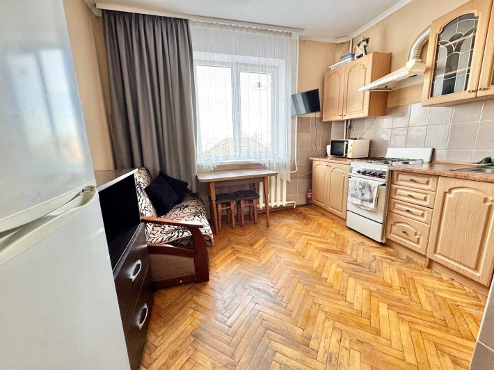 Пр. Червоної Калини  Оренда 1 кімнатної квартири - фото 1