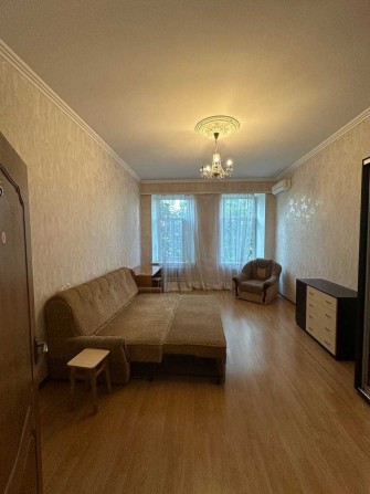 Сдається кімната в трикімнатній квартирі - фото 1