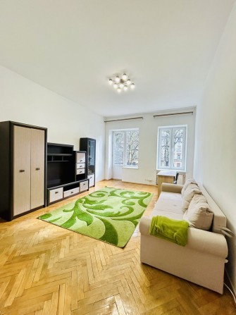 Затишна квартира  в самому центрі Львова з  власним паркомісцем - фото 1