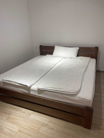 Сдам 1 ком квартиру в центре города! Новый дом! Первая аренда! - фото 1