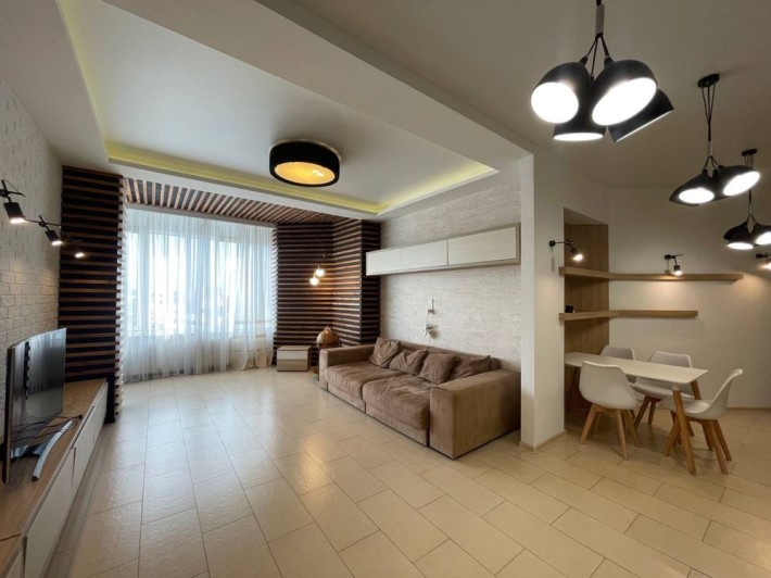 Сдам кв. в аркадии, ЖК Пальмира, 65 м2, вид на город - фото 1