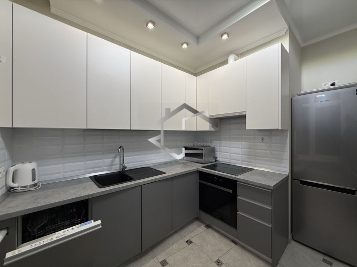 Сдам 2к квартиру Каманина 43 жемчужина Аркадия Самофалова Парк Юность - фото 1