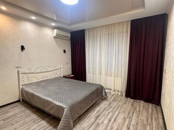 1 ком. евродушка на Таирова Одеса