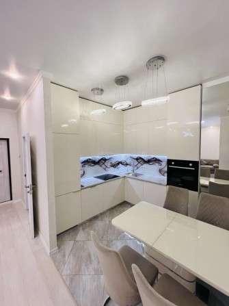 Аркадия аренда классной 3шки ! СВЕТ! Жк Гагаринский балкон! Генератор - фото 1