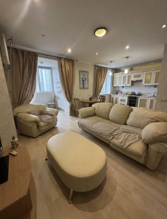 Сдам евродвушку Говорова/ Зоопарковая. 5эт. Можно питомец - фото 1