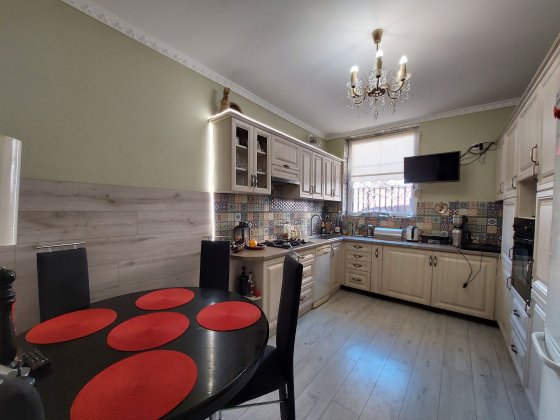 Оренда двоповерхового будинку центр міста Дрогобич Дрогобич