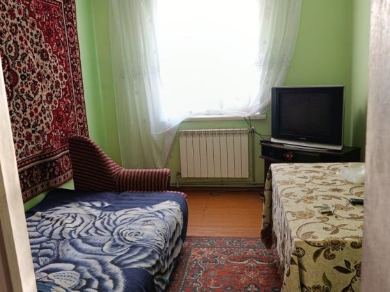 Здам пів будинку в аренду  район ринку Урожай