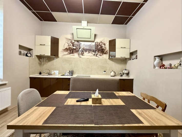 Оренда півособняка в центрі міста ! - фото 1