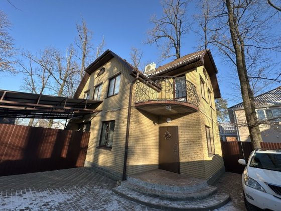 Здається 2х поверховий будинок в Ірпені Ірпінь