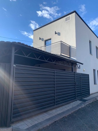 Власник!!! Здам будинок, Центр,парковка, заправка ЕЛЕКТРОМОБІЛЯ!!! - фото 1