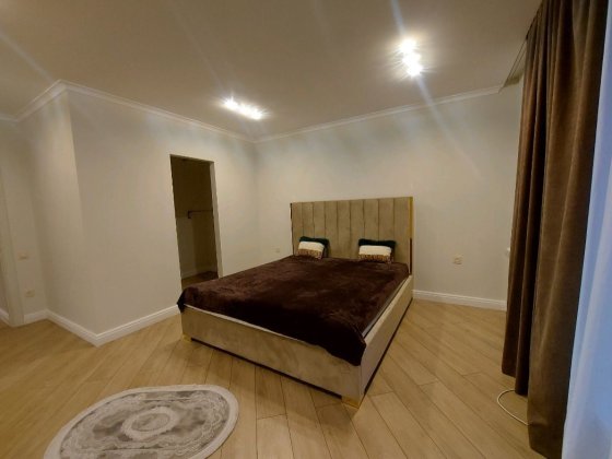 Сучасний будинок в оренду Ужгород