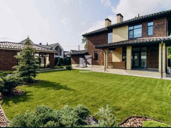 Здача дизайннерського будинка з басейном в центрі Ужгорода! Ужгород