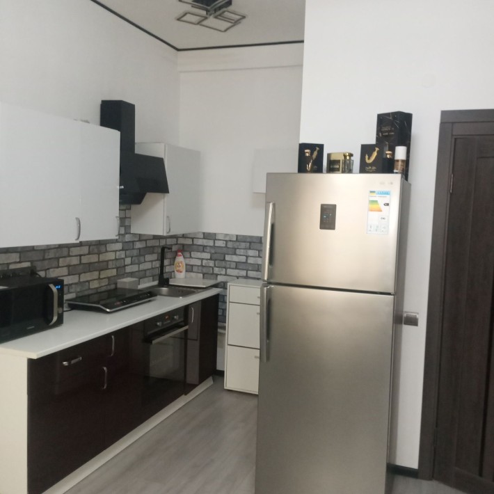 Здам в оренду 1 кімнатний будинок в центрі. - фото 1