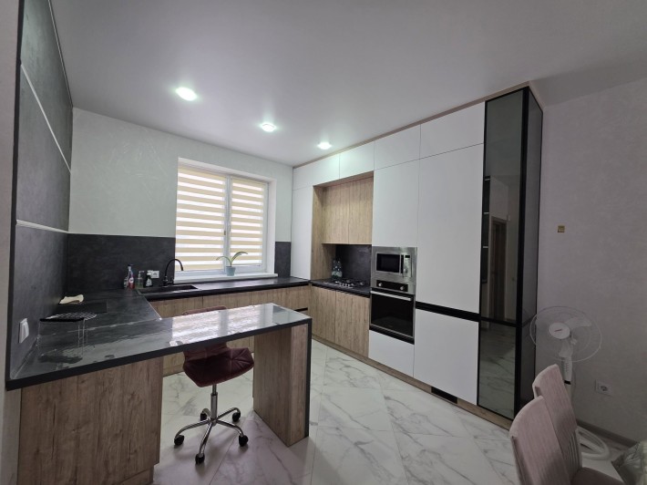 Здам в оренду таунхаус.  Район новобудов. - фото 1