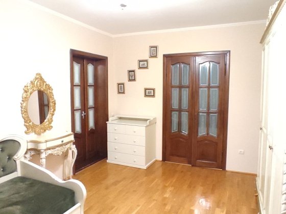 Оренда будинку 130м² в центрі (Соборна площа). Інвертор+Сонячні панелі Чернівці