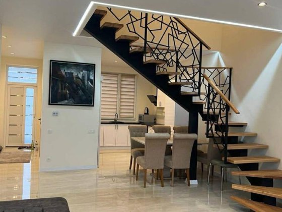 Оренда таунхаусу! Світло не вимикають! Камін! Тепла підлога! Червениця Ужгород