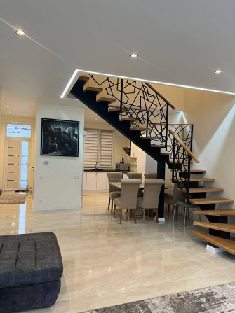 Оренда таунхауса на Червениця, світло не вимикають, можна з собачкою - фото 1