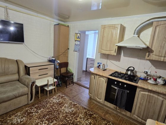 2к частина будинку на Слов'янці. Комунальні платити не потрібно