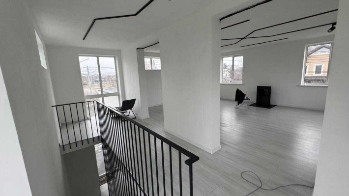 Здам будинок Осокорки. Київ.  230кв.м. для роботи, життя. - фото 1