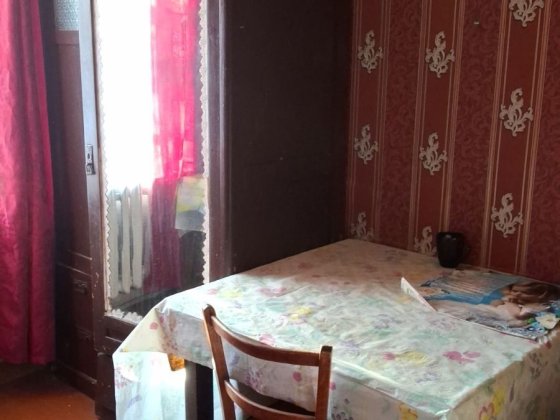 Здається частина будинку на правому березі Дніпро