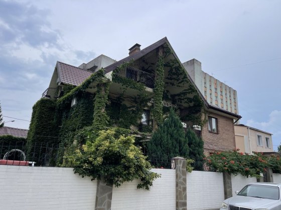 Здам готель в довгострокову оренду 900 м2( від хазяїна)