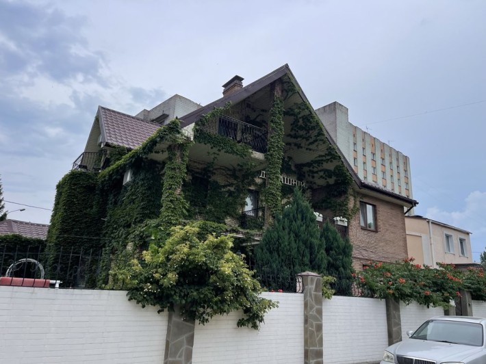 Здам готель в довгострокову оренду 900 м2( від хазяїна) - фото 1
